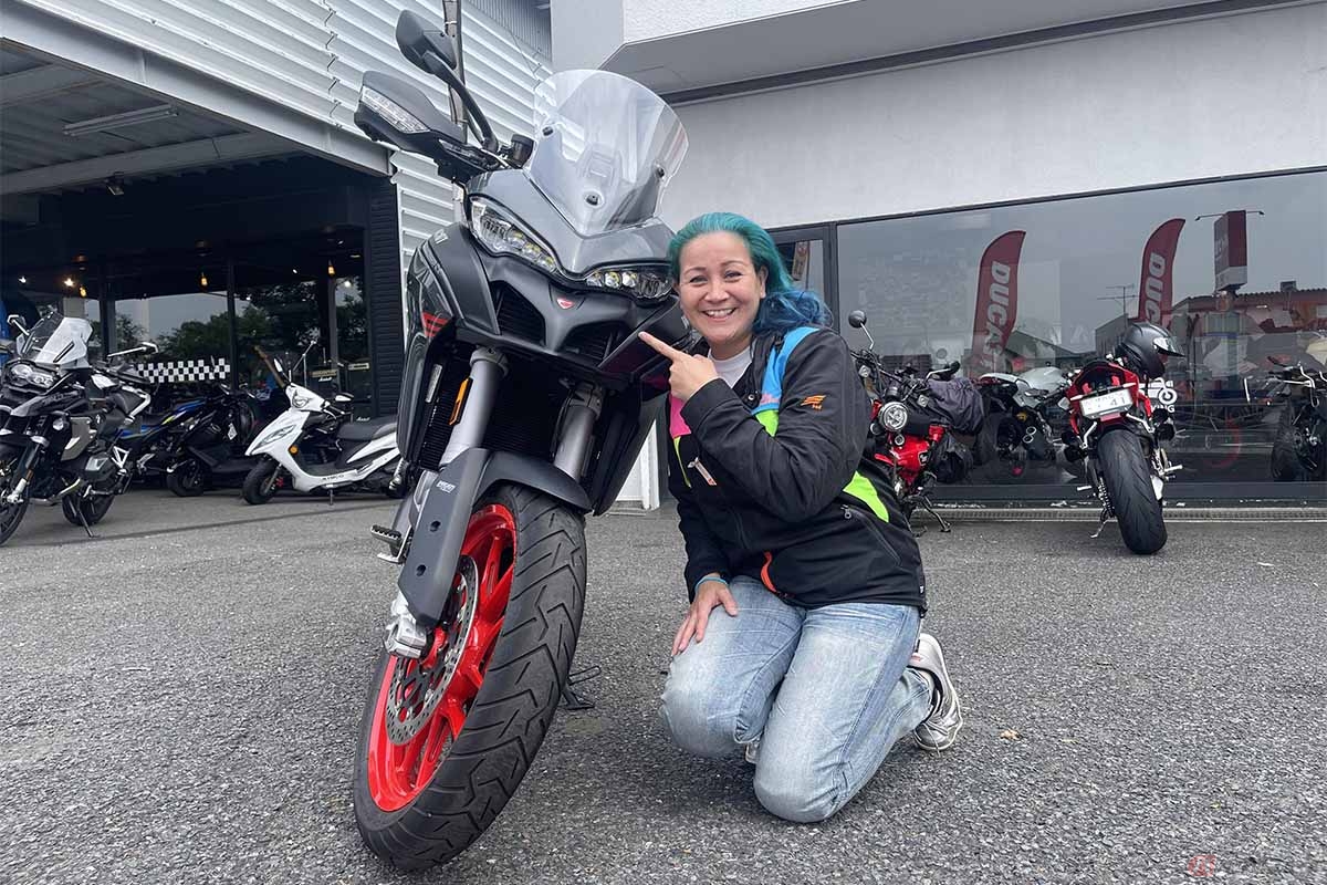 ドゥカティ「ムルティストラーダ」とクリステル・チアリさん