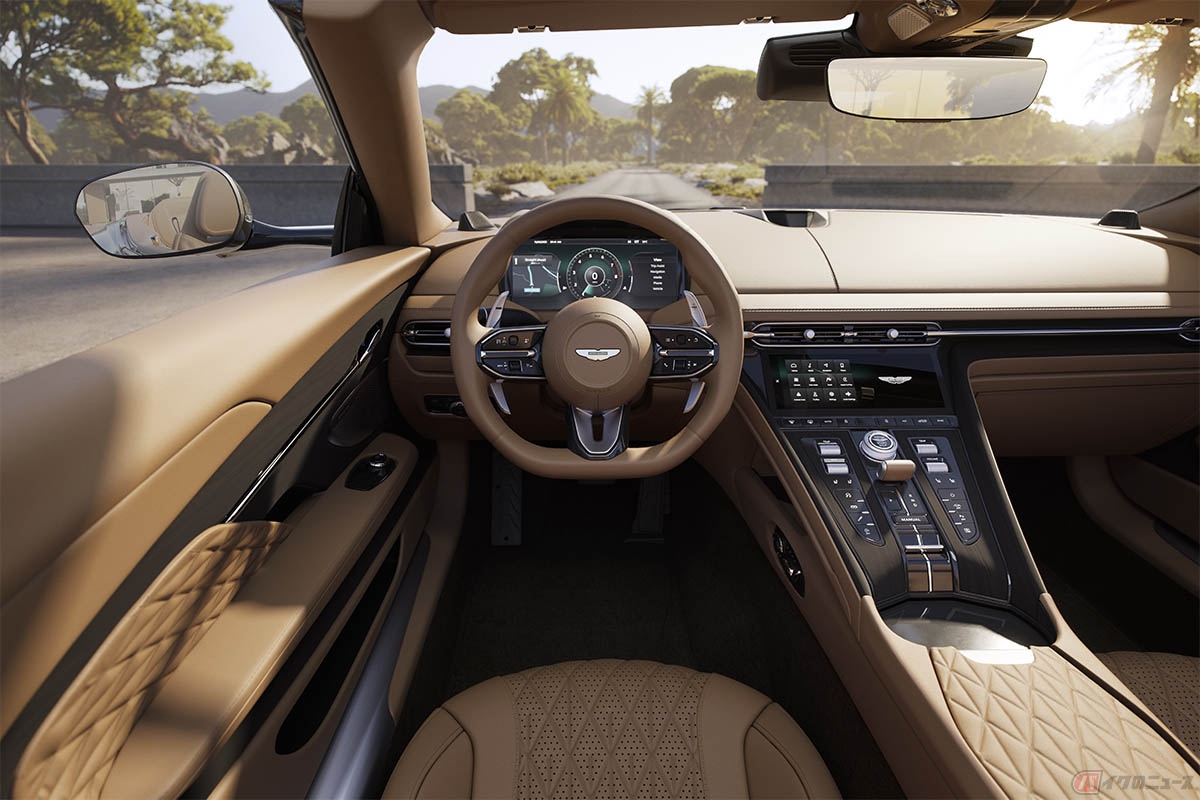 アストンマーティンが公開した究極のオープントップ・スーパーツアラー、新型「DB12 Volante」