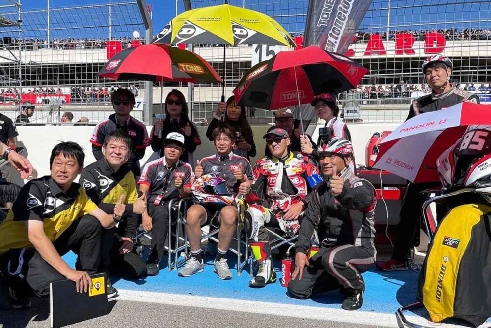 スタート直前のチームと石塚健選手