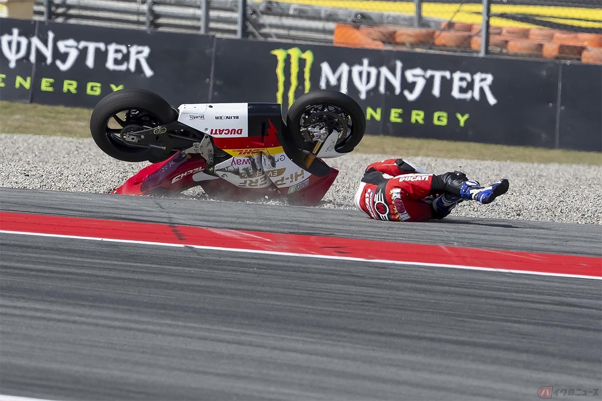 MotoE世界選手権第7戦カタルーニャGPの予選で転倒した大久保光選手