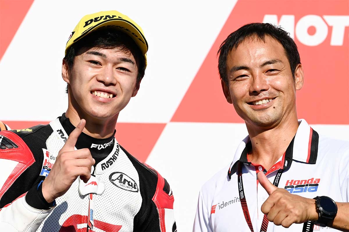 2006年、日本GPで優勝したのはイデミツ・ホンダ・チームアジアの青山博一監督だった(右)
