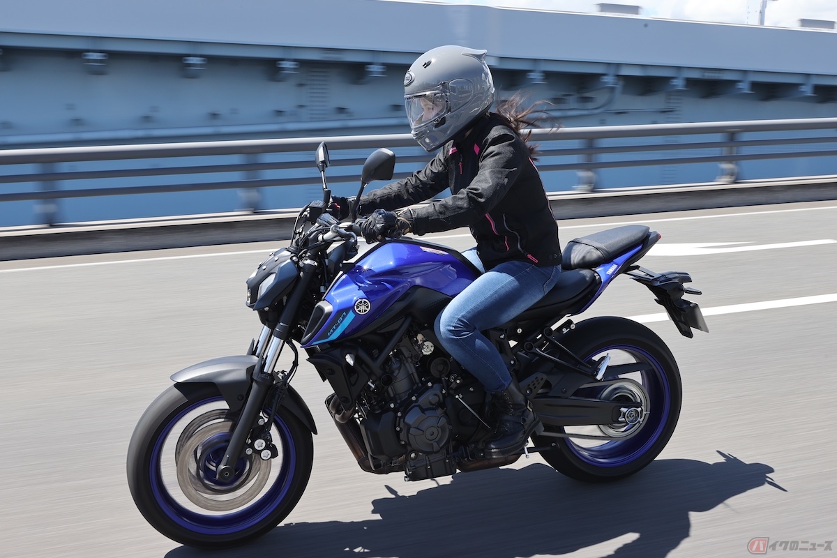 発進から低速の走り出しに関しては、トルクを感じつつもスーッと滑らかに発進してくれる