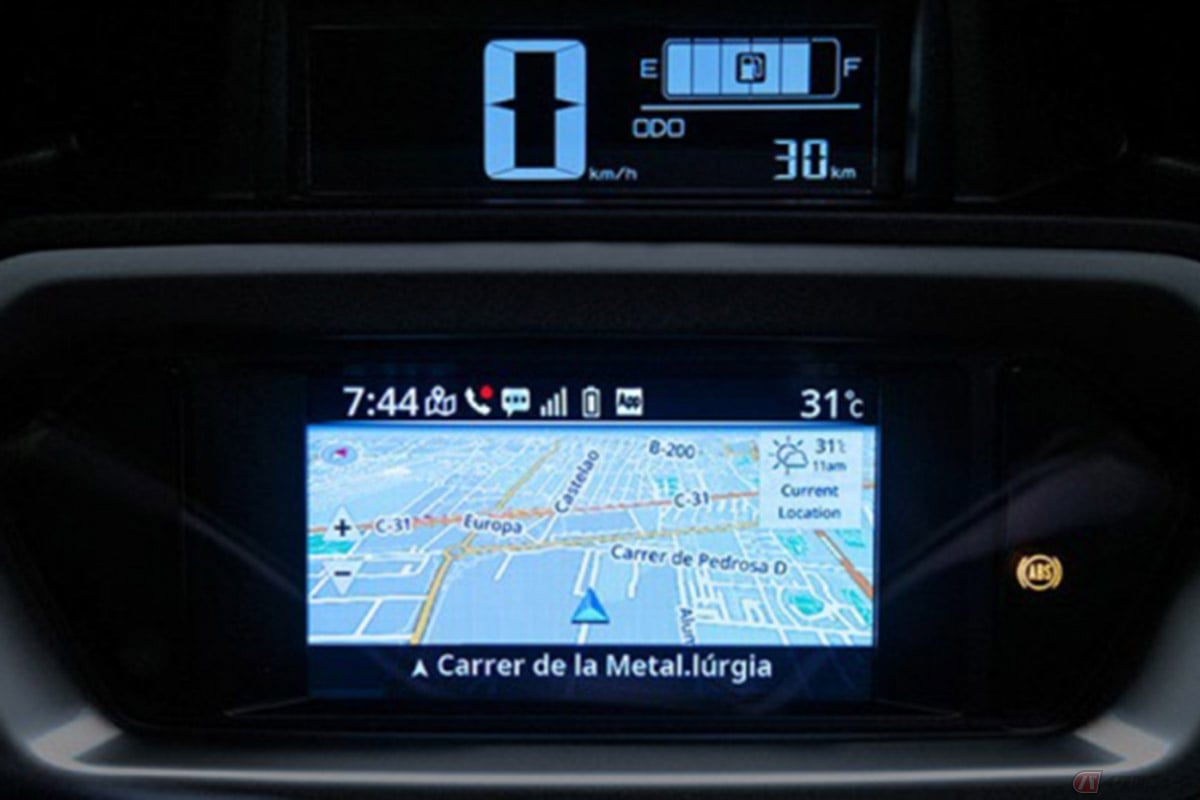 ヤマハ「XMAX ABS」新型モデル。ナビアプリを介してナビゲーション機能を利用することも可能です