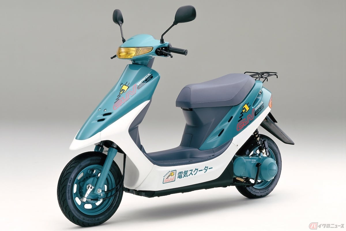 官公庁や地方自治体などに限定200台で発売した電気スクーター「CUV-ES(1994)」