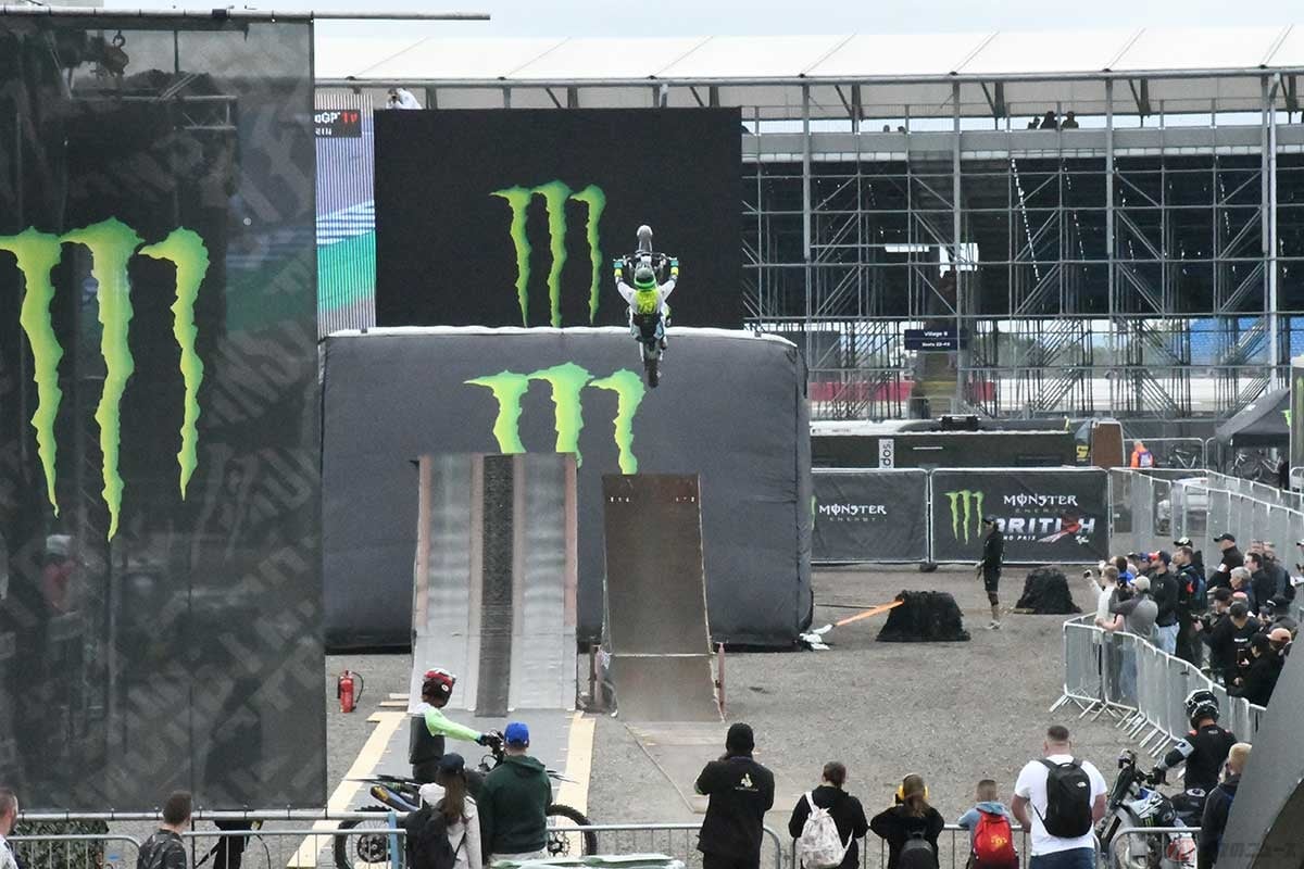 フリースタイルモトクロスも行なわれていた。いろいろなイベントが同時多発的にあるのだが、会場が広いのでフォローしきれないという贅沢な悩みが……