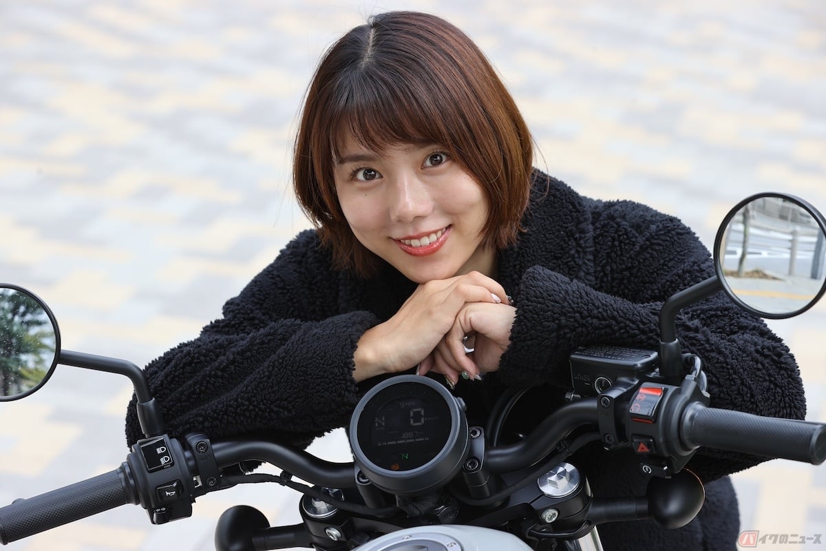 丸々っと小さく可愛らしい液晶パネルもシンプルさを感じる