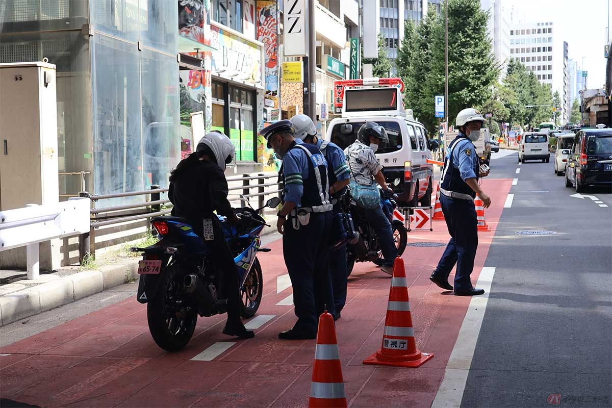 運転免許を取得しているけれど免許証を携帯せずに公道を運転した場合は免許不携帯
