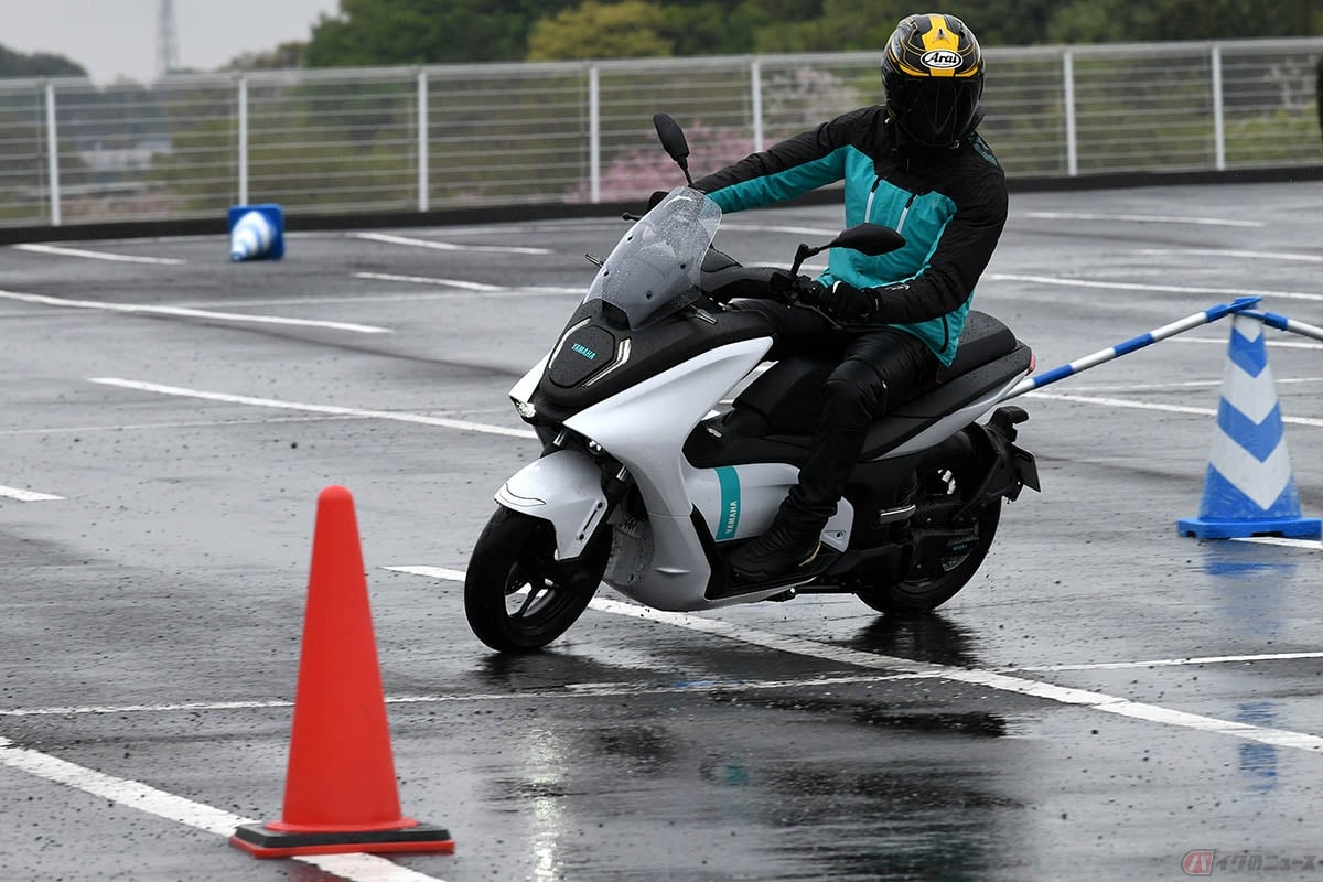 雨のなかで走ってもEVバイクに問題はない