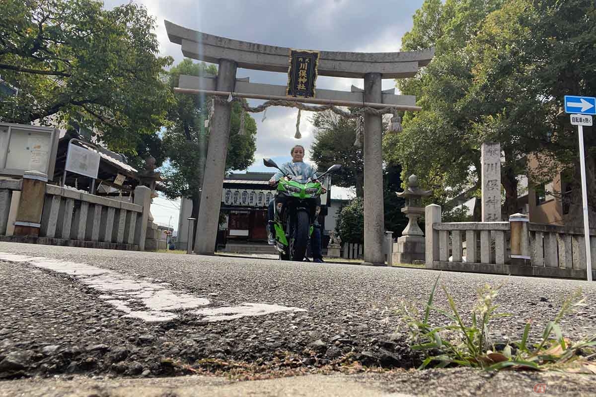 レンタルバイクでプチツーリングを楽しむクリスさん
