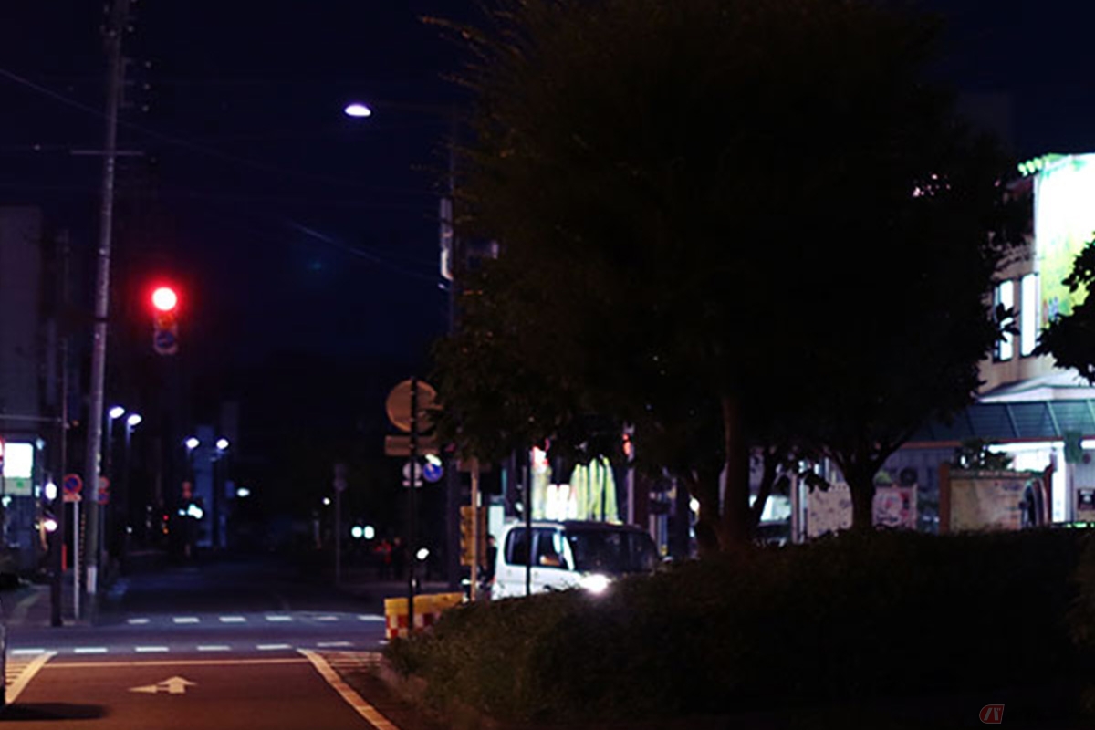 点滅信号は基本的に22時から5時、夜間から早朝の交通量が少ない場所に設置されている
