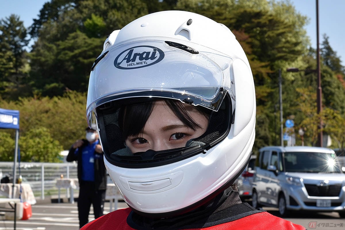 バイク乗車時のヘルメットの着用は最初から義務だった訳ではない