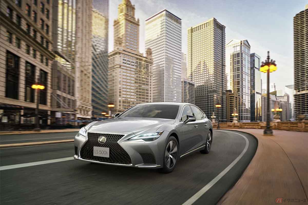 レクサスが公開した「LS500h“I package”(ソニックチタニウム)」