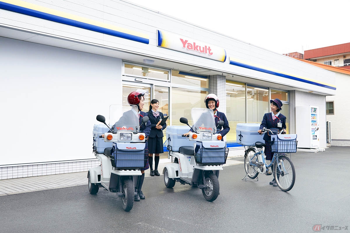 ヤクルトレディの移動手段で多い三輪バイクの車種はホンダ「ジャイロX」