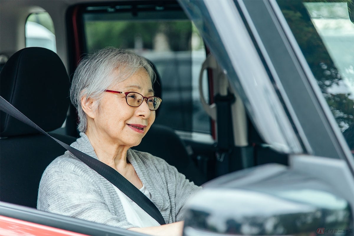 75歳以上のドライバーが免許を更新する際は、認知機能検査の受検が義務付けられている。