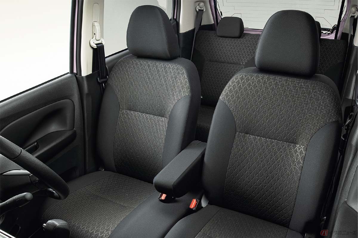 日産が公開した「デイズ」の新型モデルの内装