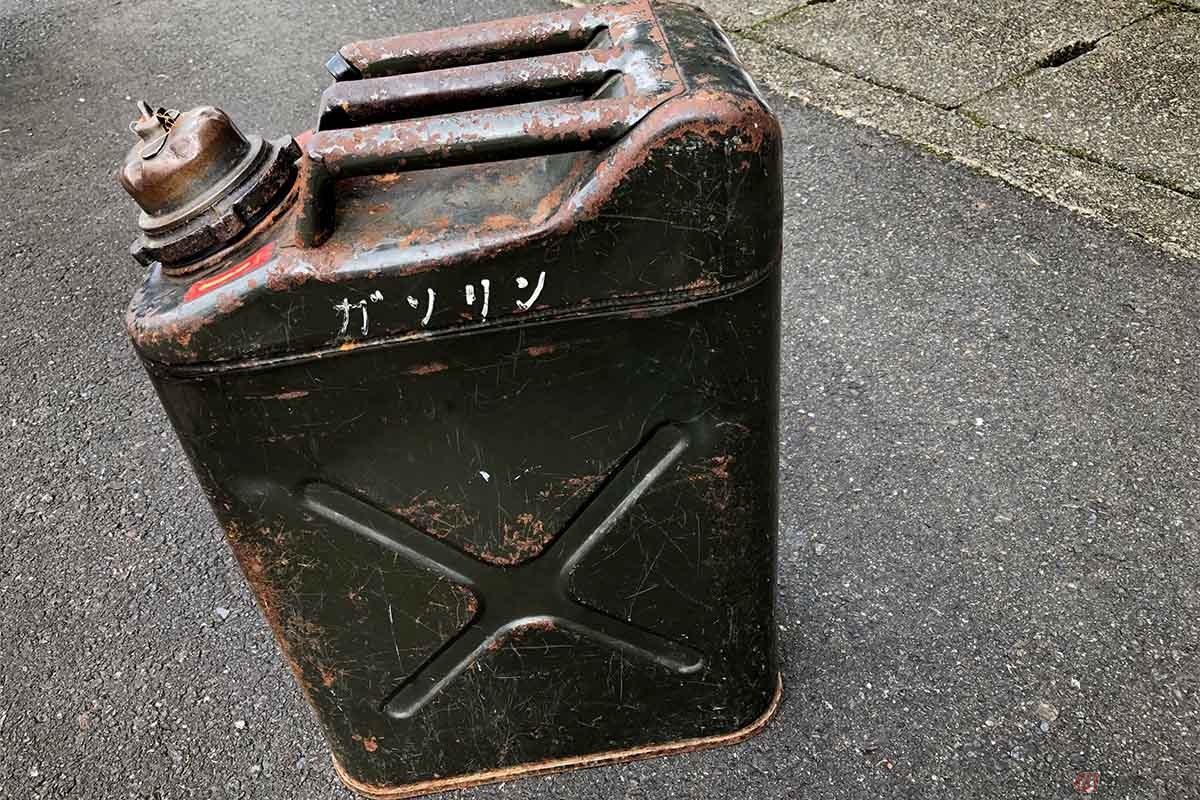 基本的にガソリンは空気に触れることによって酸化してしまうため、携行缶ではガソリンの劣化を止めることができず9か月程度しか持たないとされている