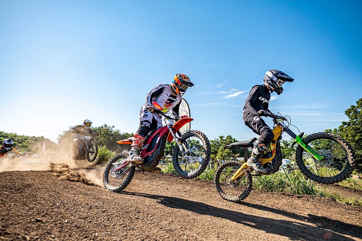 『Surron CUP 2022』の様子。新企画「日本一決定戦」では白熱のバトルが繰り広げられ、観客を大いに盛り上げた