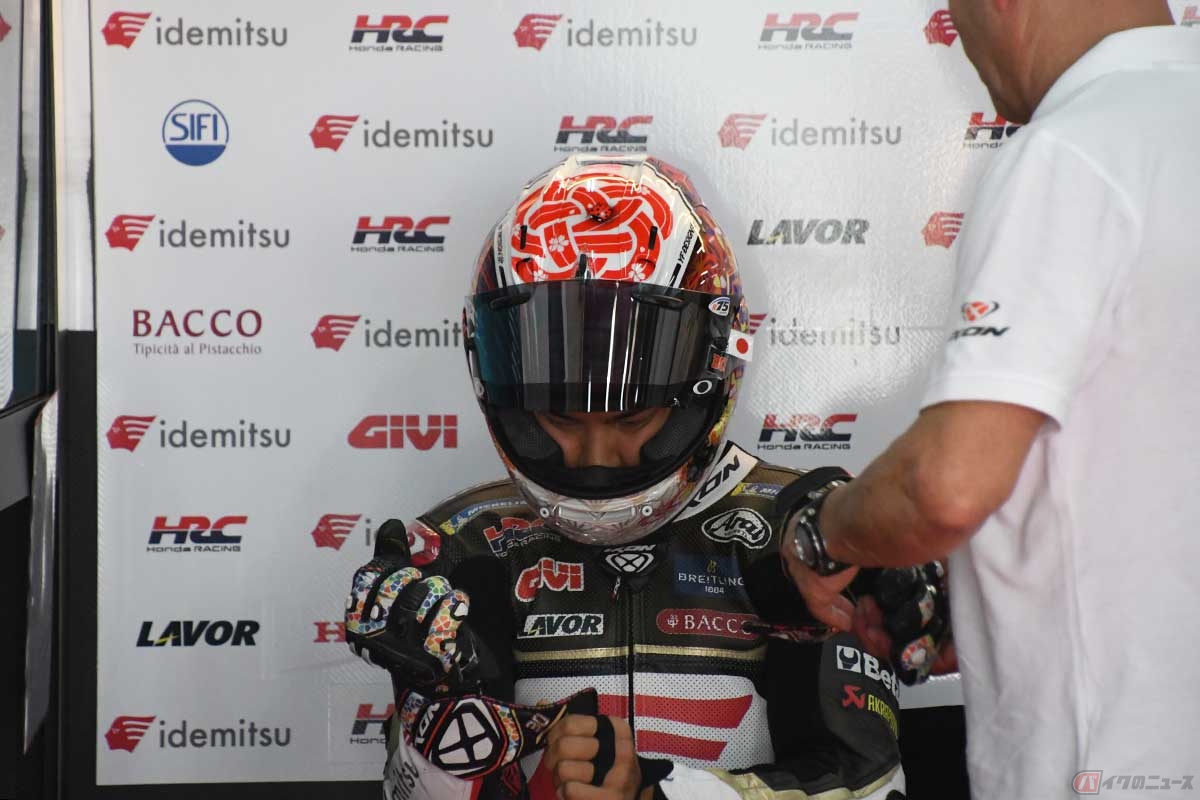 中上選手は母国グランプリである日本GPに、スペシャルデザインのヘルメットで挑んだ