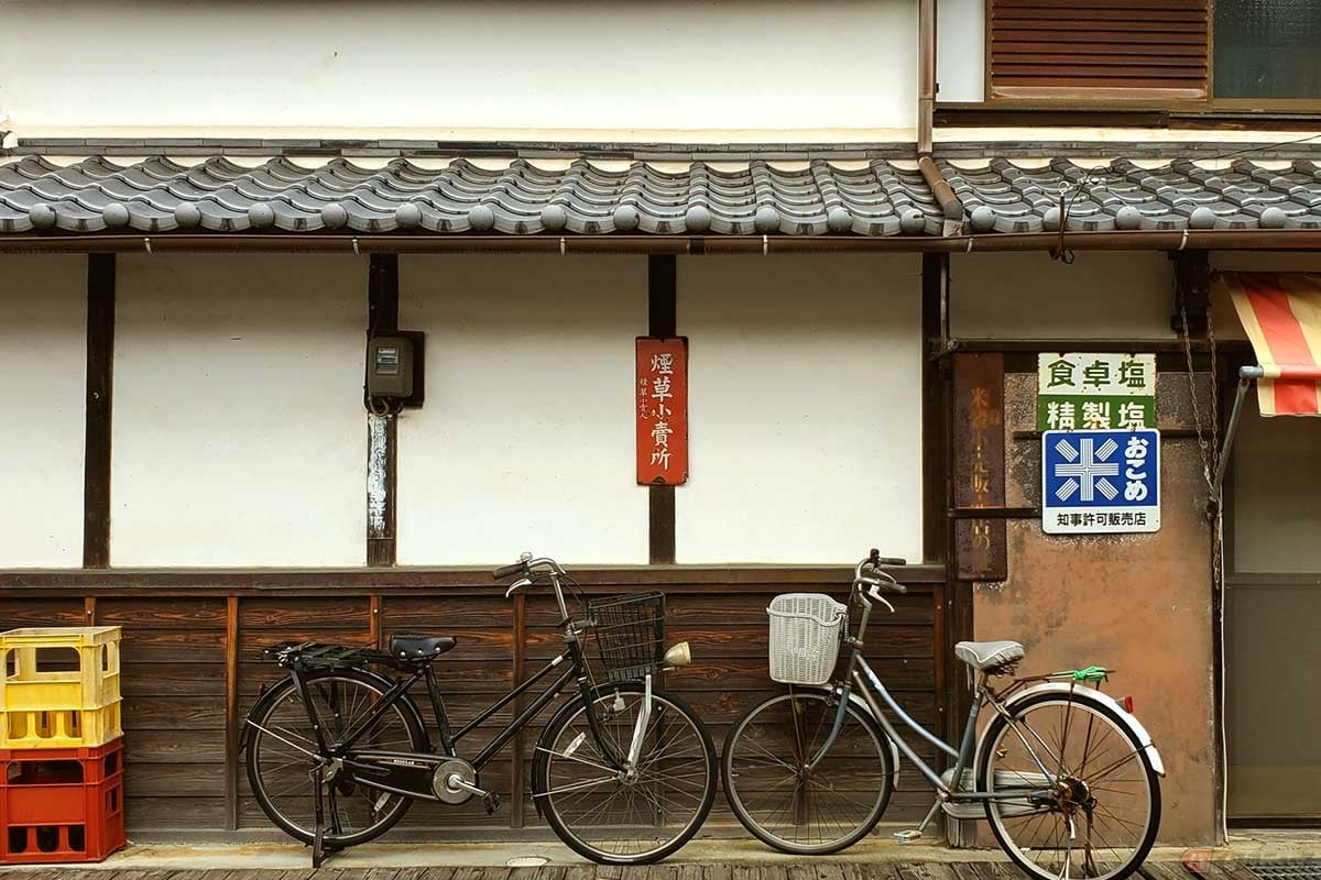 数多くの楽曲に登場する自転車。なぜかふと思い出してしまう