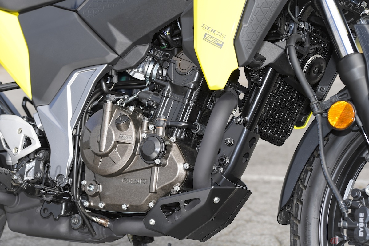 総排気量249cc 単気筒SOHC4バルブ油冷エンジンを搭載