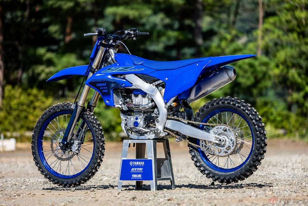 2024年型のヤマハ「YZ250F」に乗った!! 軽やかにジャンプをこなし鋭く