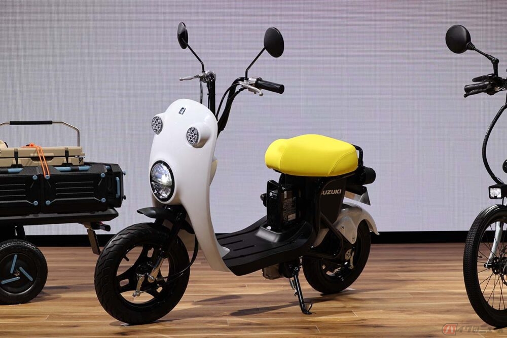 スズキの電動原付「e-チョイノリ」「e-PO」実車公開 鈴木俊宏社長