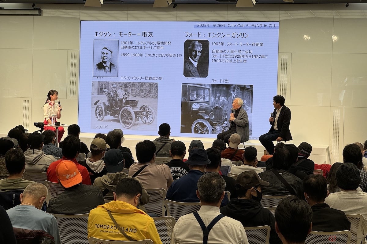 今も続く、『カフェカブミーティング』のトークイベントは注目公演のひとつに成長した