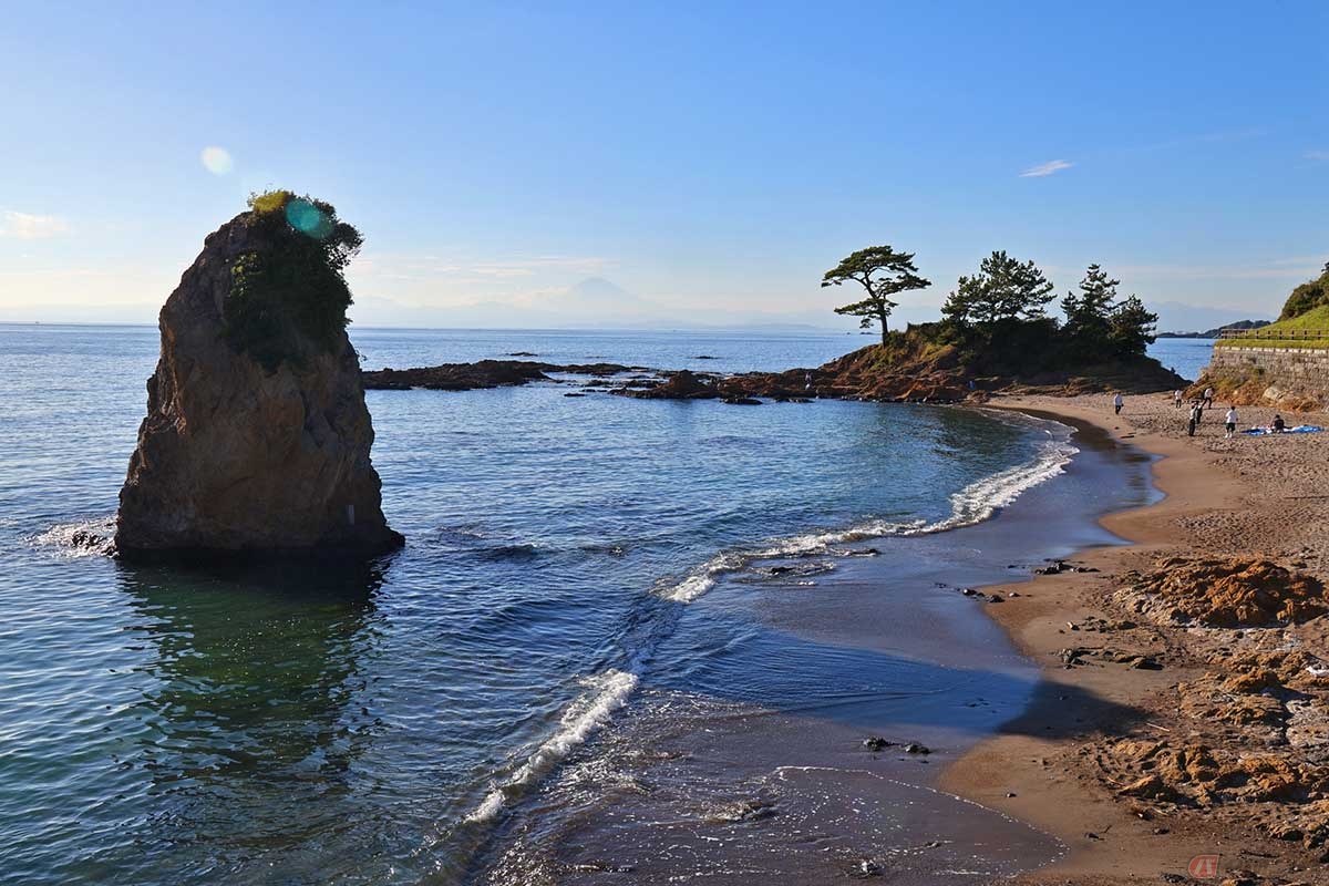 湘南国際村から海側に下って「立石公園」へ。ここで海を眺めてまたのんびり、すっかりリフレッシュした筆者だった