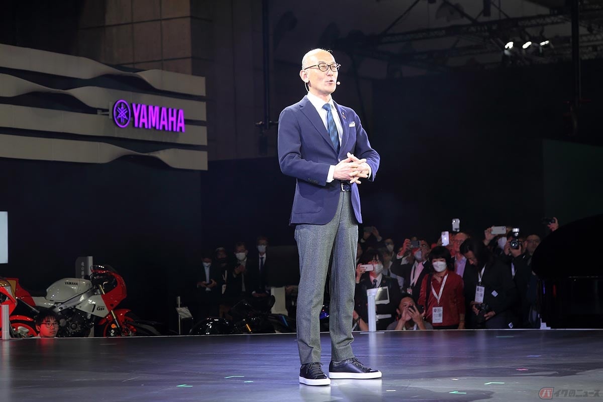 ヤマハのLMW機構搭載のコンセプトモデル「TMW」。日高社長(高いははしごだかです)もその乗り味に太鼓判を押しています