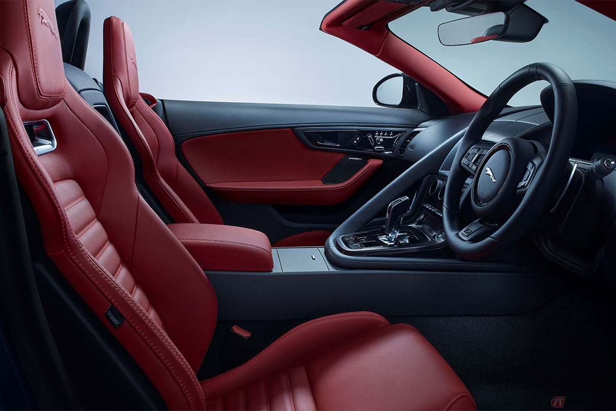 ジャガー最後の内燃エンジン搭載スポーツカー「F-TYPE ZP EDITION」の内装