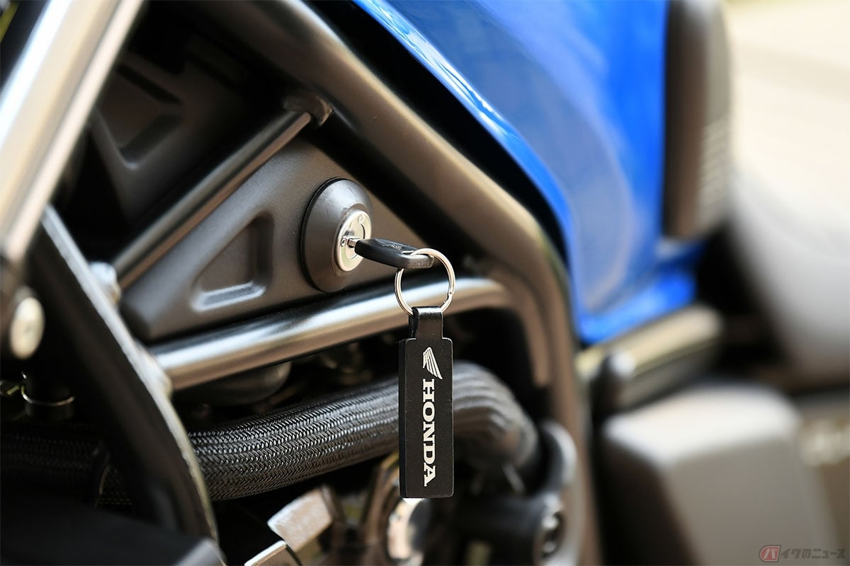 バイクの盗難が心配な場合は「二輪車防犯登録」に加入しておく事がおススメ