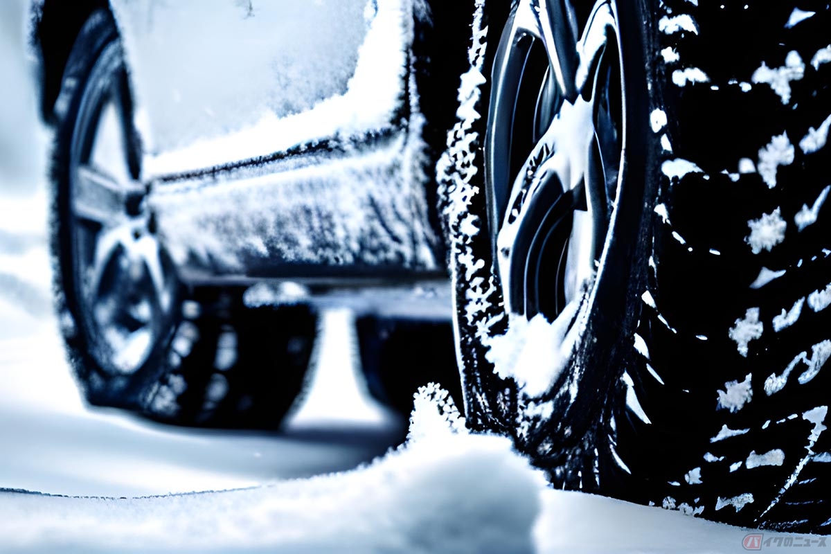 バイク用冬タイヤはクルマ用とは違って雪道専用