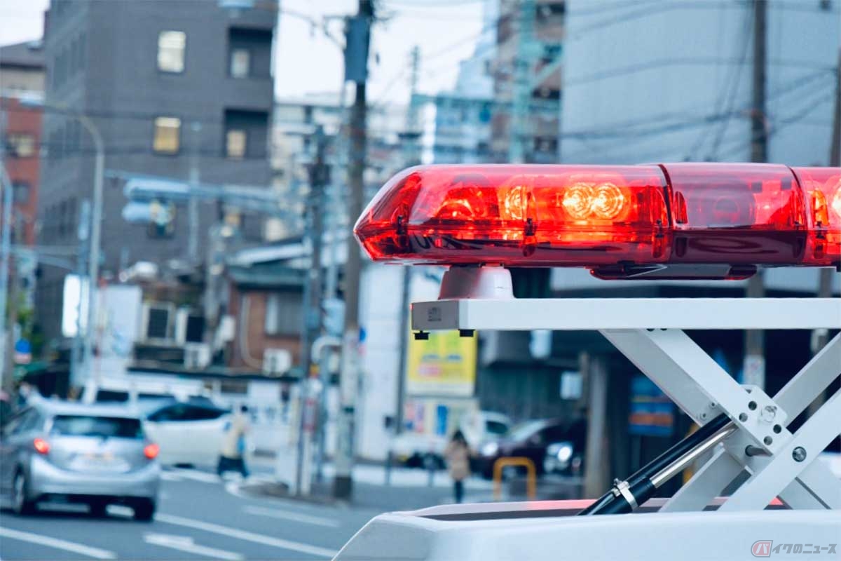 警視庁では危険行為4項目を中心に、自転車の取り締まりを強化