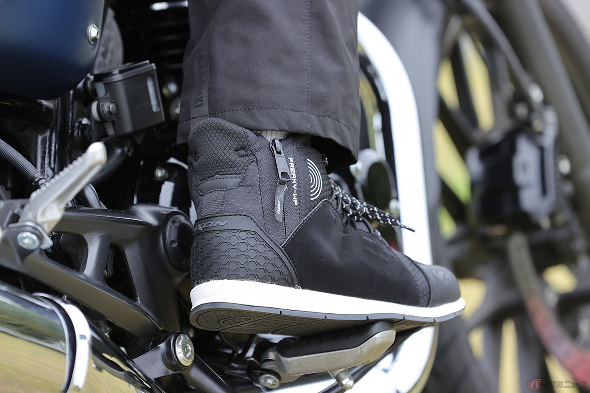 仏バイクウエアブランドIXONのスタイリッシュな秋冬向け新アイテムを