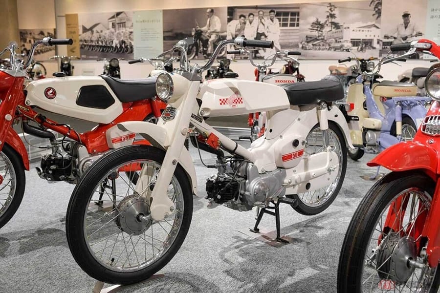 カスタムキットパーツ「Rallyキット」を装備したホンダ「CA100」