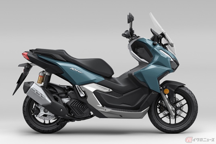 ホンダ「ADV160」(パールボスポラスブルー)