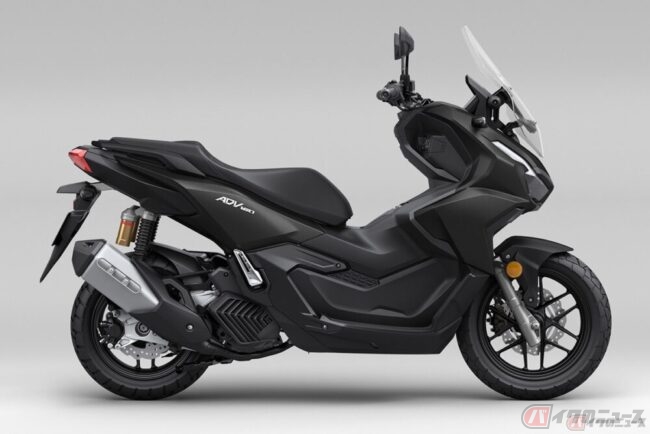 新品未使用！ADV160 SHOWA サスペンション 2本セット黒/金(純正品) 20231110_adv160_06-650x434.jpg