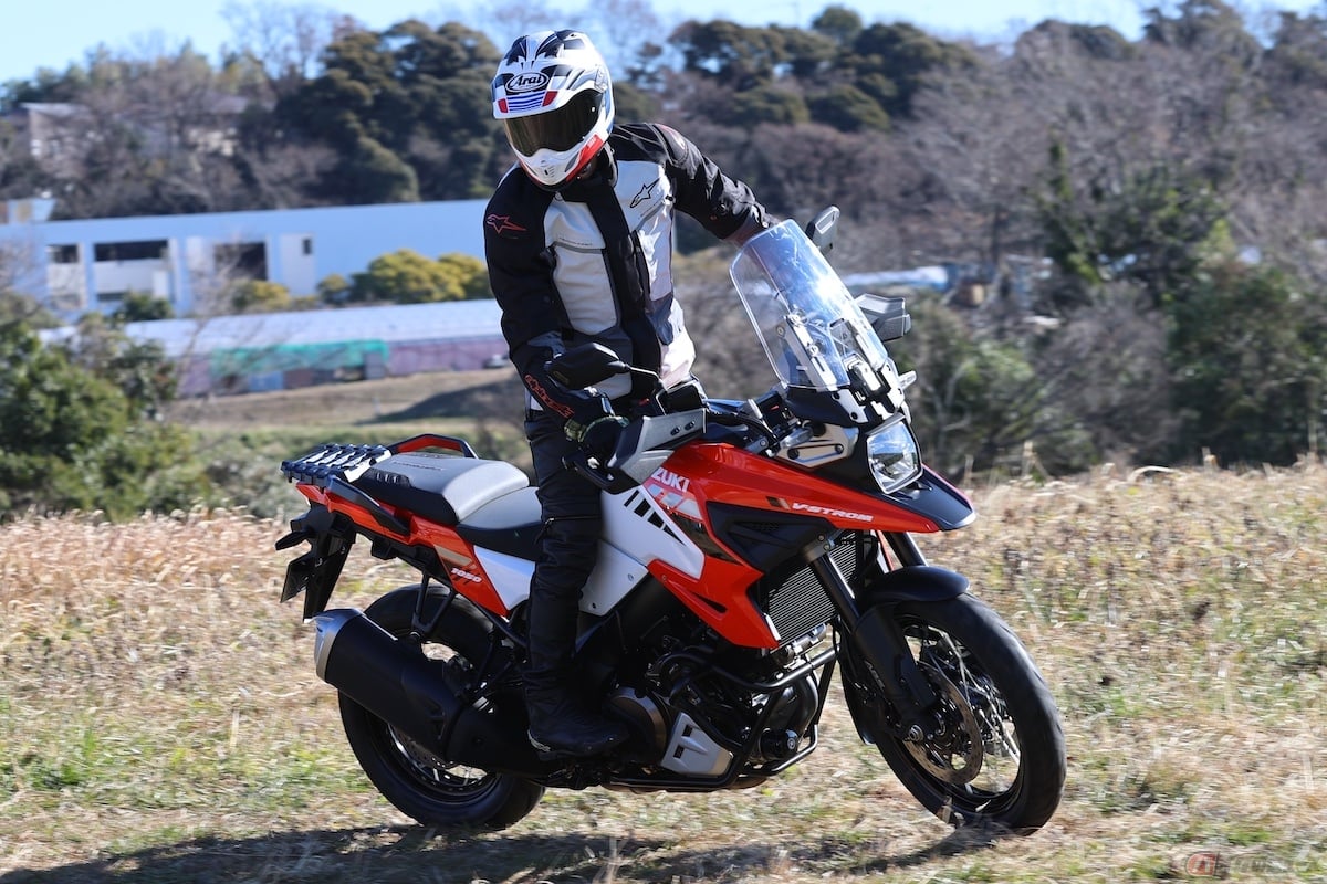 フロントタイヤが大きければ未舗装路重視、小さければ未舗装路重視というように見分けることができる