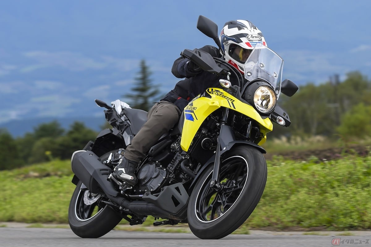 17インチのキャストホイールを装備しているスズキの「Vストローム250」