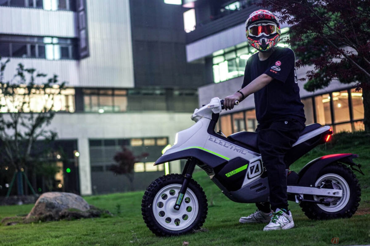 FELOの限定車「SIC58 Limited Edition」のベースとなった「FW-03」