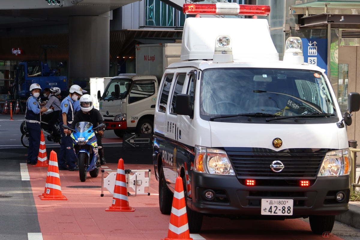 交通違反とならないためには交通ルールを守って走ることが何より大切