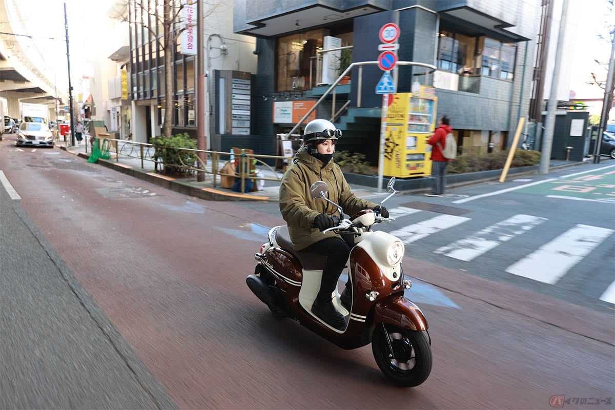 原付バイクには「二段階右折」という独特のルールが存在する
