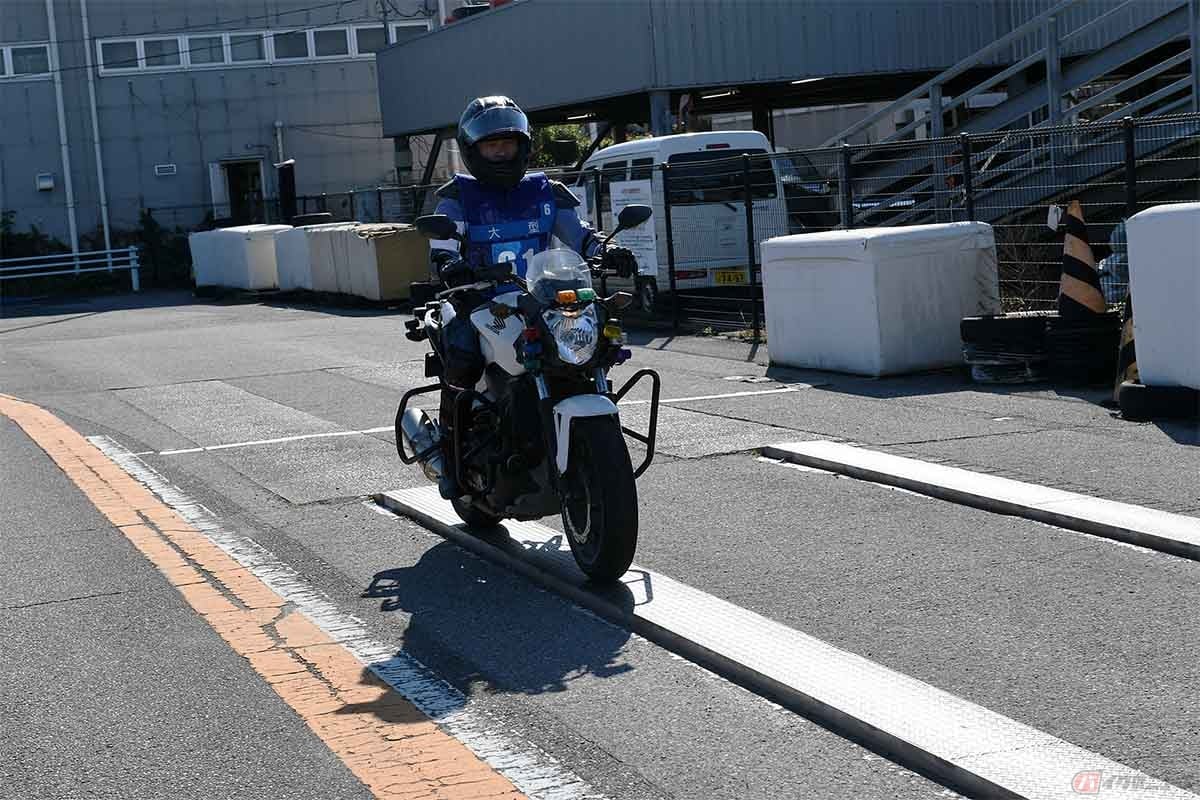 バイク免許の限定解除という言葉を聞くと、大型自動二輪免許のイメージがあるという人も多い。