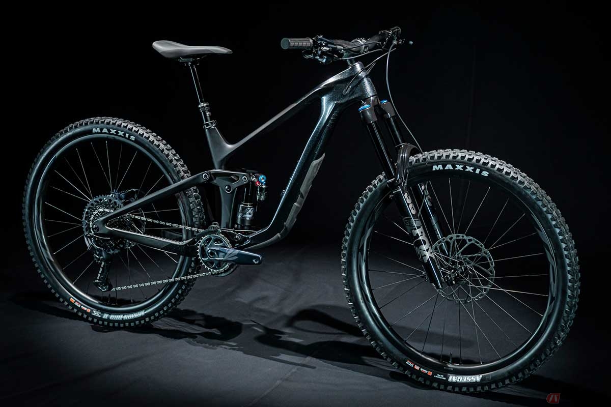 GIANT「REIGN ADVANCED PRO 1(レイン・アドバンスド・プロ・ワン)」(2023年モデル)