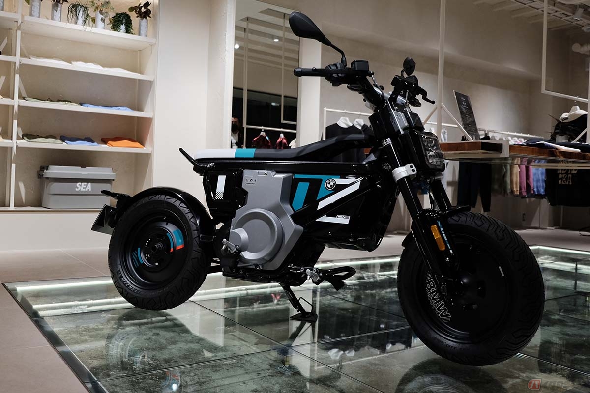 BMW Motorradの最新電動バイク「CE 02」