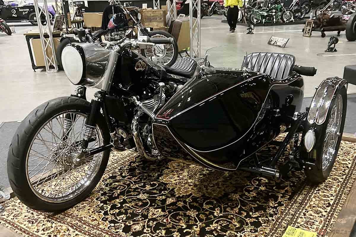 チェリーズカンパニーの黒須嘉一郎氏によって製作された「スーパーメテオ650」ベースのカスタムバイク「Challenger」