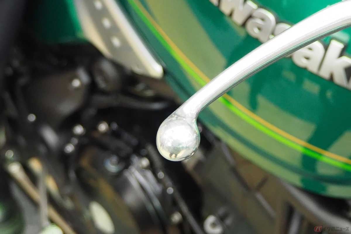 ブレーキレバーの先端の「球」