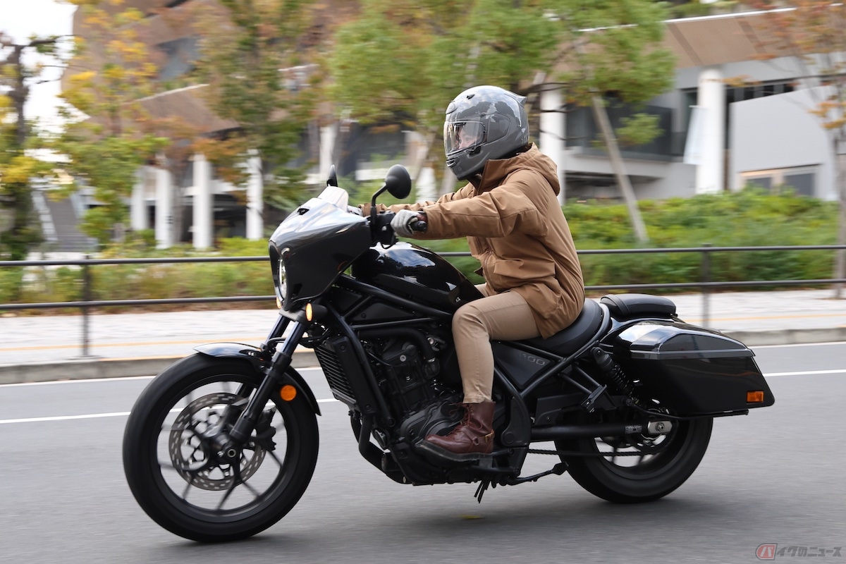 スポーツモードは、走り出しの足回りは軽やかで車重が変わったかのような気さえする