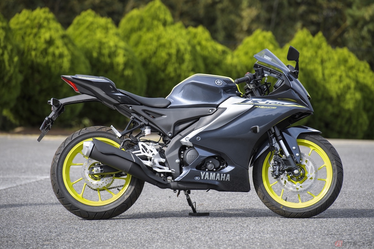 「YZF-R125 ABS」のシート高は815mm