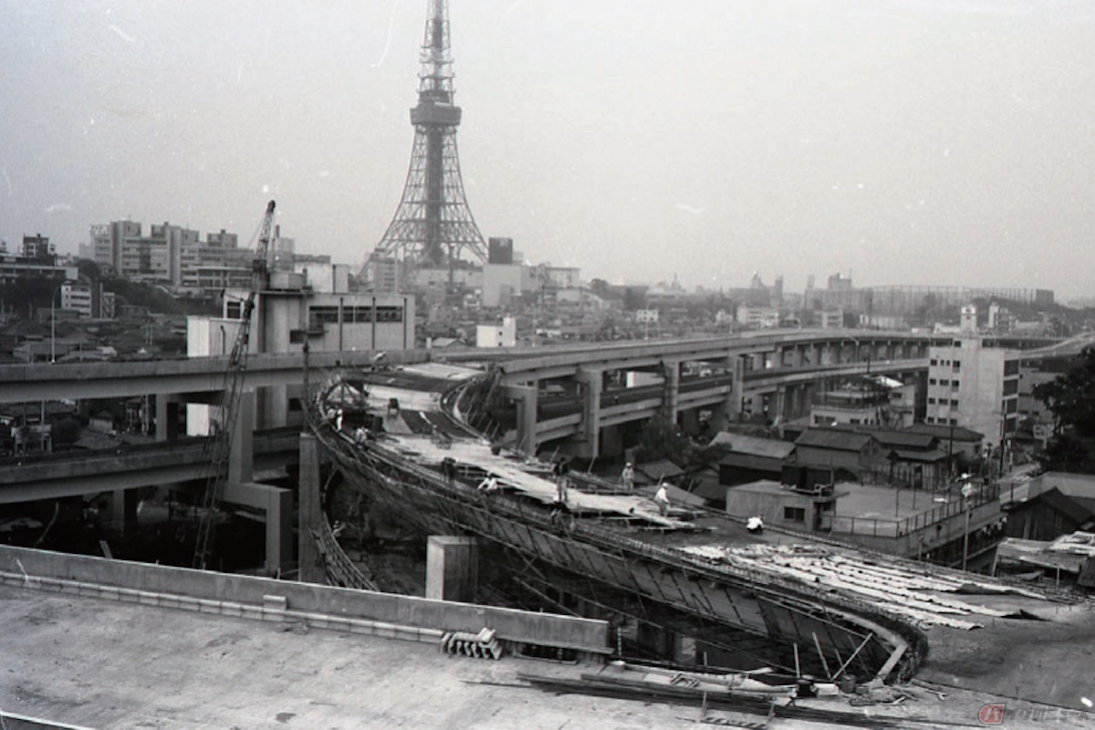 昭和42年環状線建設現場（参照：首都高速道路株式会社）